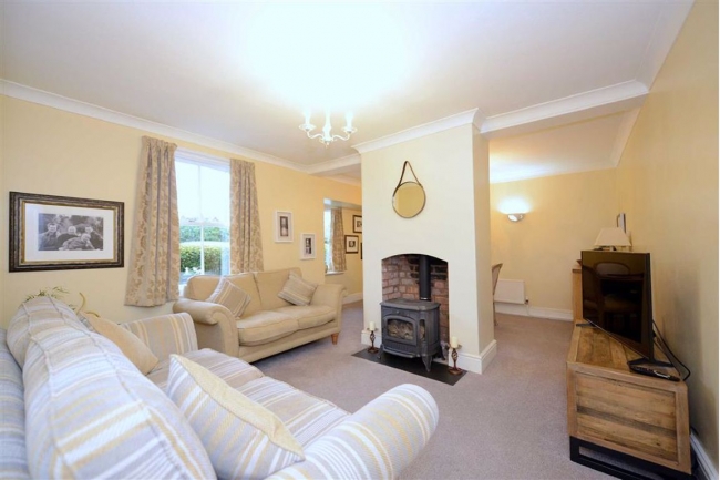 Woodlawn Gas House Open On Christmas Day 2022 Woodlawn House, 6, Drawwell Street, Belle Vue, Shrewsbury, Shropshire, Sy3  7Rf - Holland Broadbridge